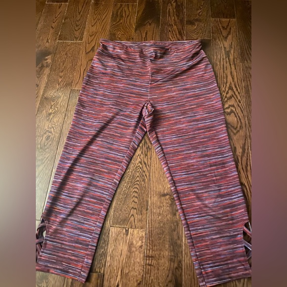 Colorful leggings with design on the side - Picture 1 of 3